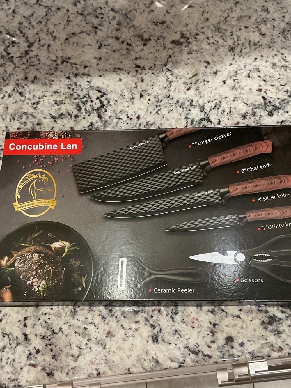 Men’s Black Knife Set with Wood-Grain Handles